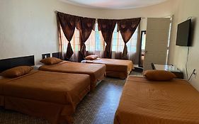 Hotel Mayesstic